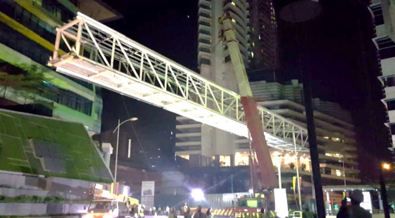 55454d9ce13787925c36501b4b3a4cae4e475640